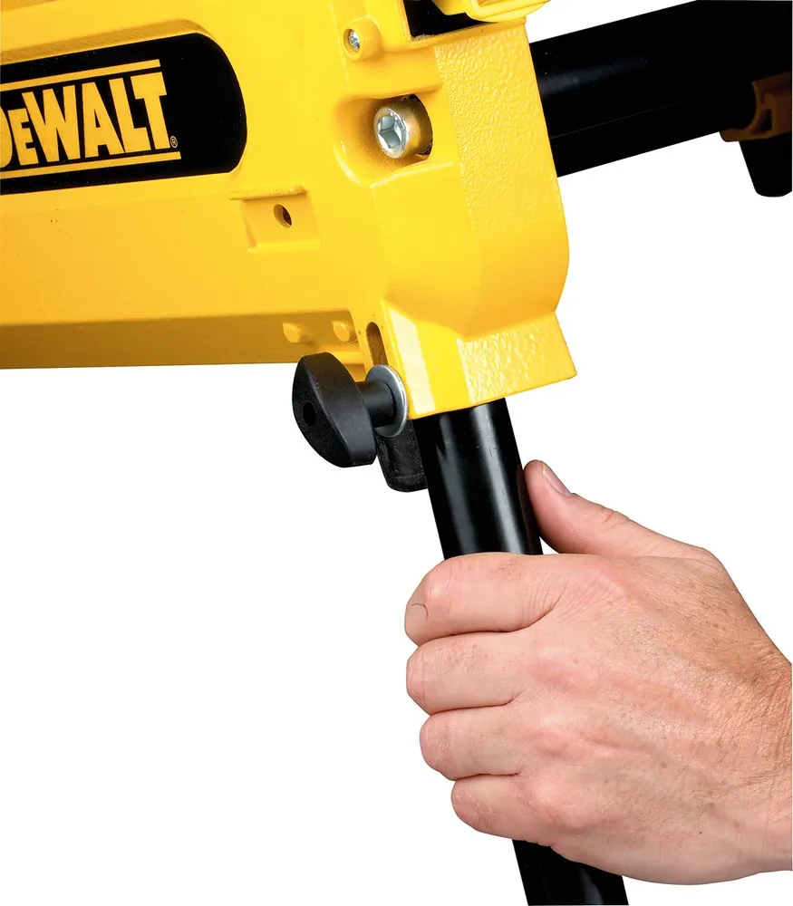 DEWALT TAFEL VERSTEKZAAGMACHINE DW743N